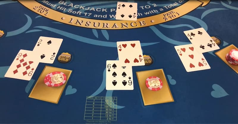 Blackjack Moto88: Cập nhật chi tiết luật chơi, chiến thuật hay 4 mẹo xì dách